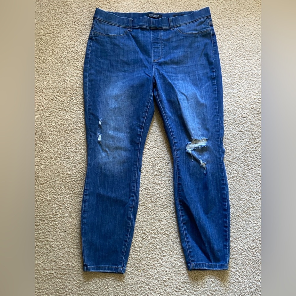 Judy Blue Pull On Medium Dark Blue Distressed Skinny Jegging Jeans 20W Plus - Picture 3 of 10